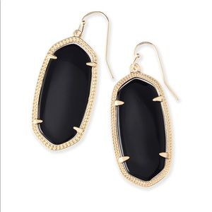 Kendra Scott Jewelry - Kendra Scott Elle Gold Drop Earrings in Black Kendra Scott Jewelry - Kendra Scott Elle Gold Drop Earrings in Black